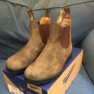 Blundstone 585 size 9 NIB